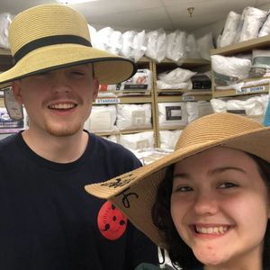 Meet your Posher, Cara